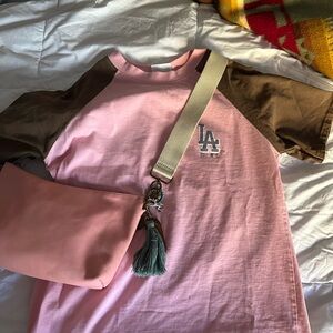 Excellent condition MLB women’s cotton XS-Small cotton Dodger Tshirt